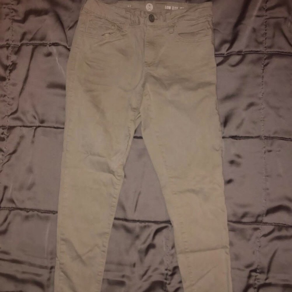 skinny khakis